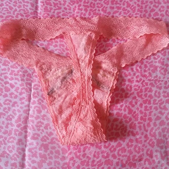 victoria's Secret Duo Of Dainty Lacey Thongs - Picture 8 of 8